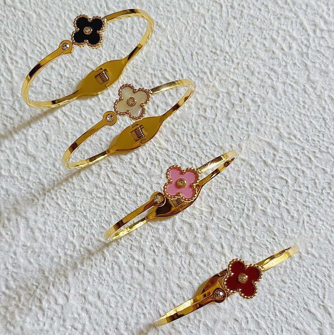 Dia Clover Bangle