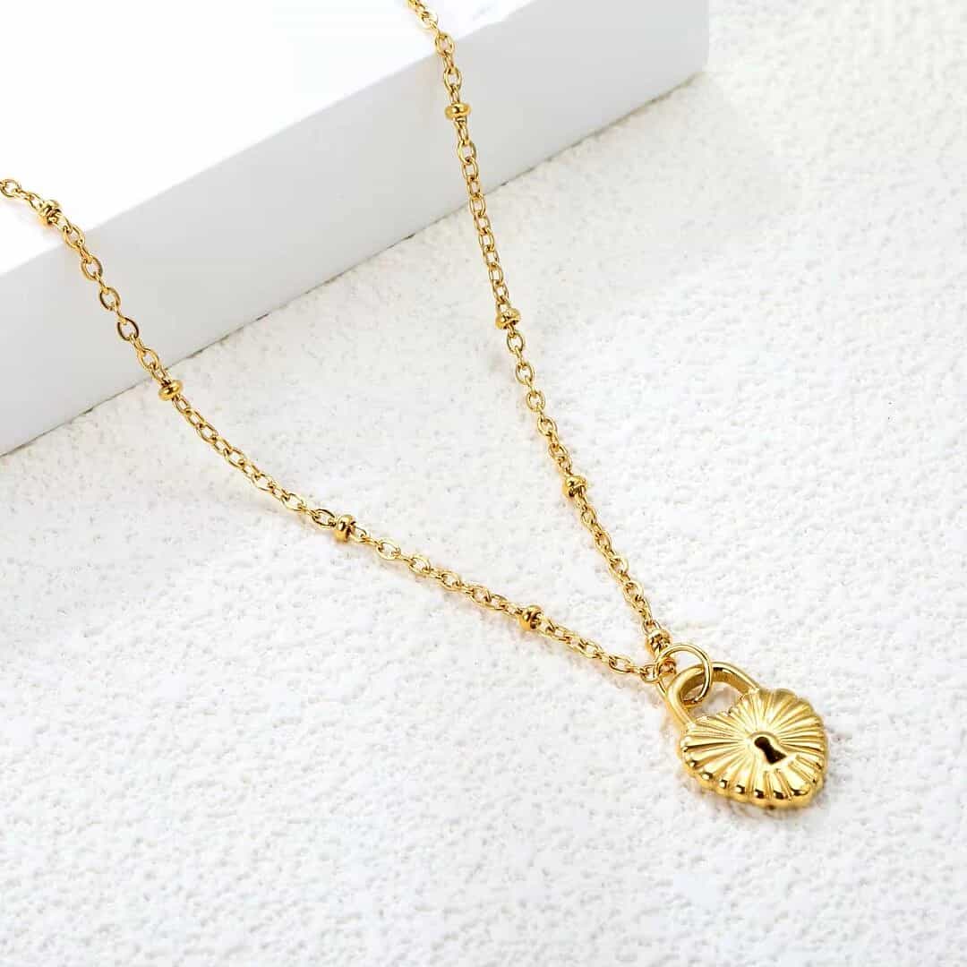 Cove Necklace