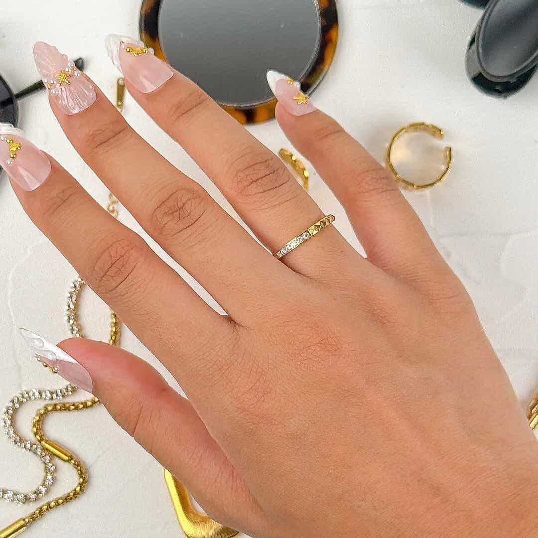 Lucine Ring