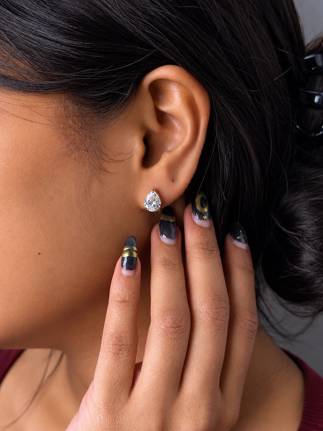 Teardrop Diamond Studs – thumbnail 2