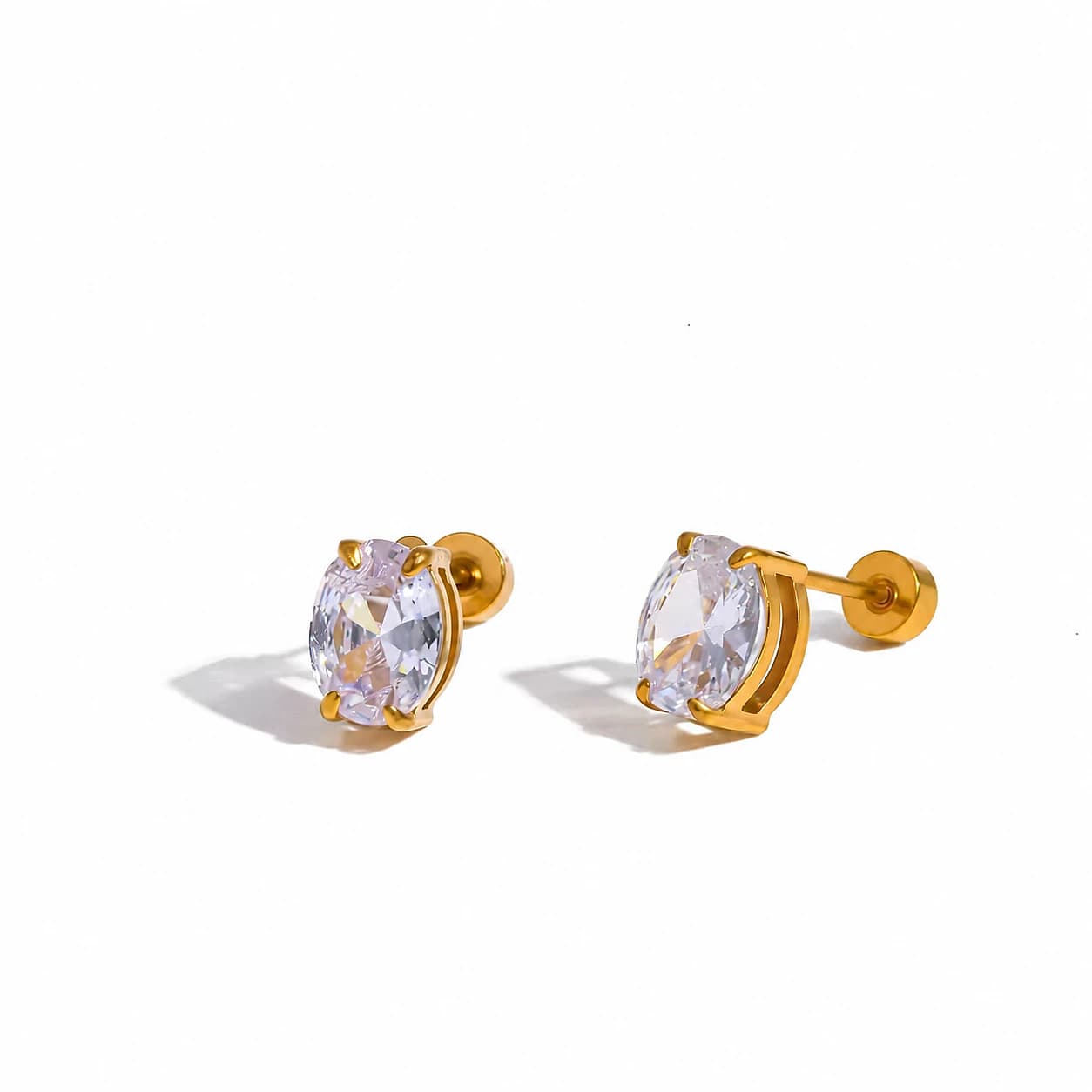 Oval Diamond Studs – thumbnail 1