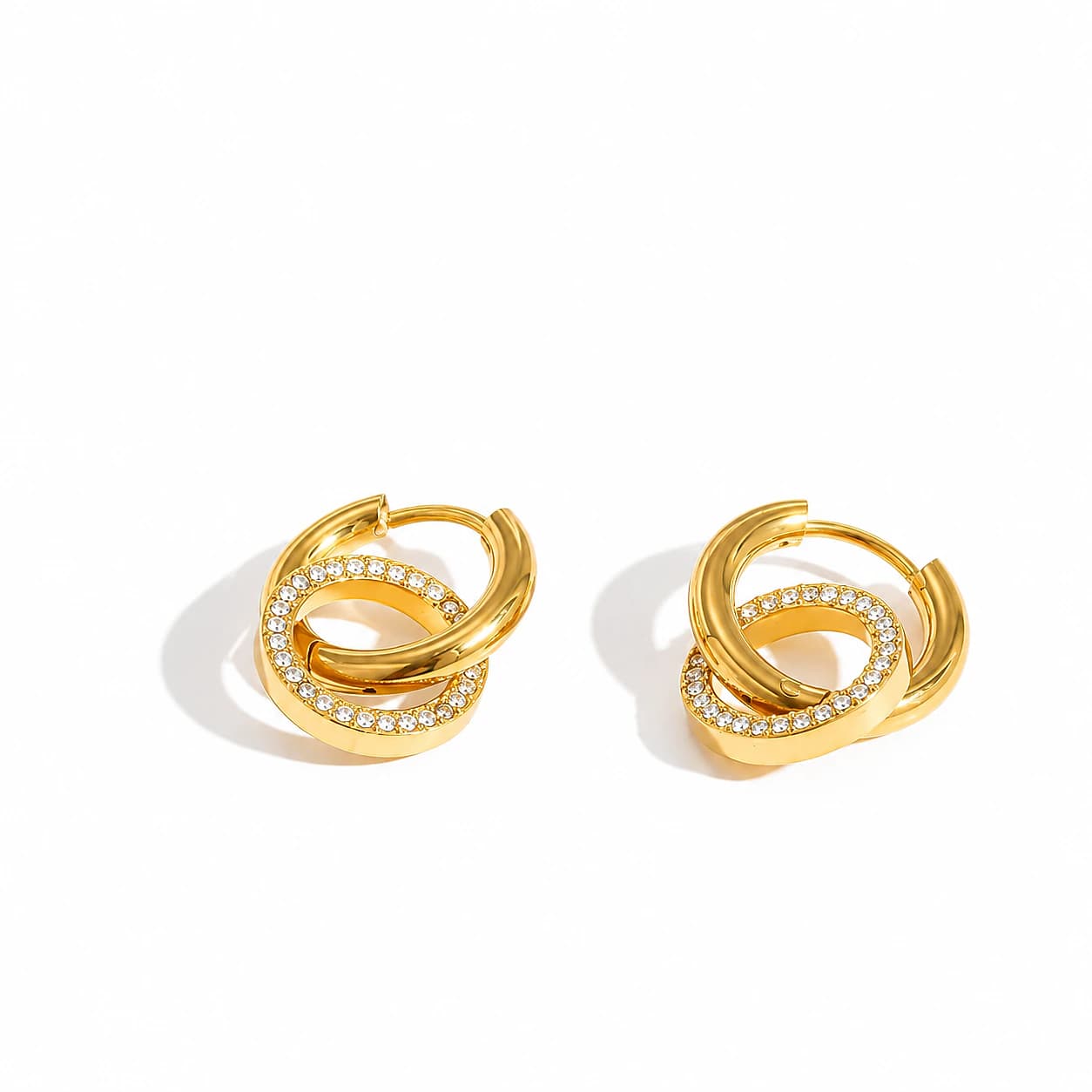 Interlock Halo Earrings – thumbnail 1