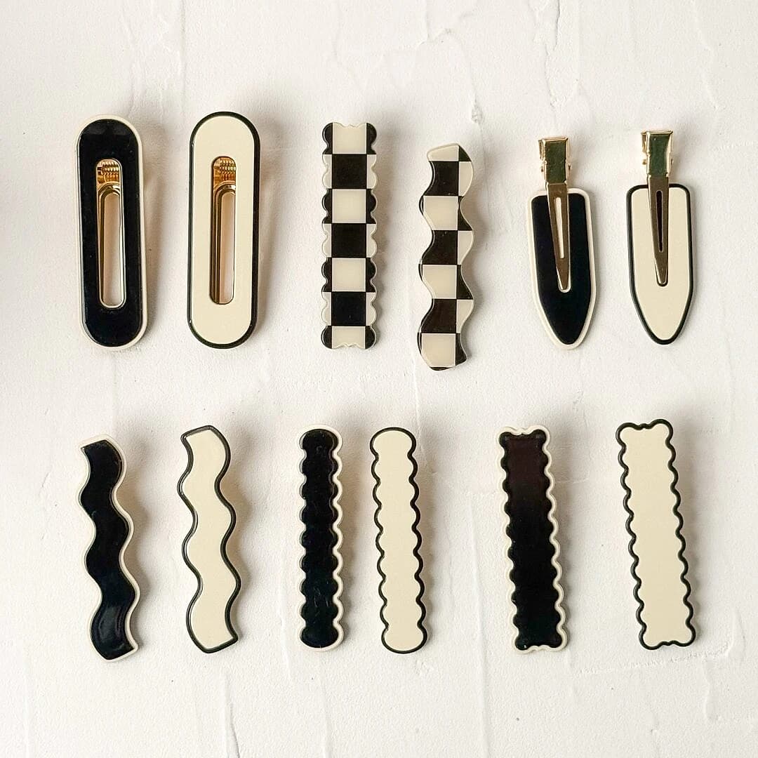 Vintage Black/White Hair Pin