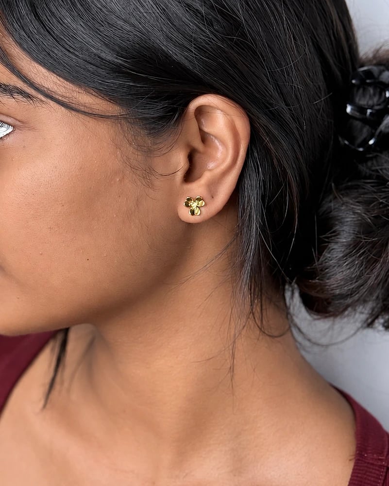 Primrose Stud Earrings – image 1