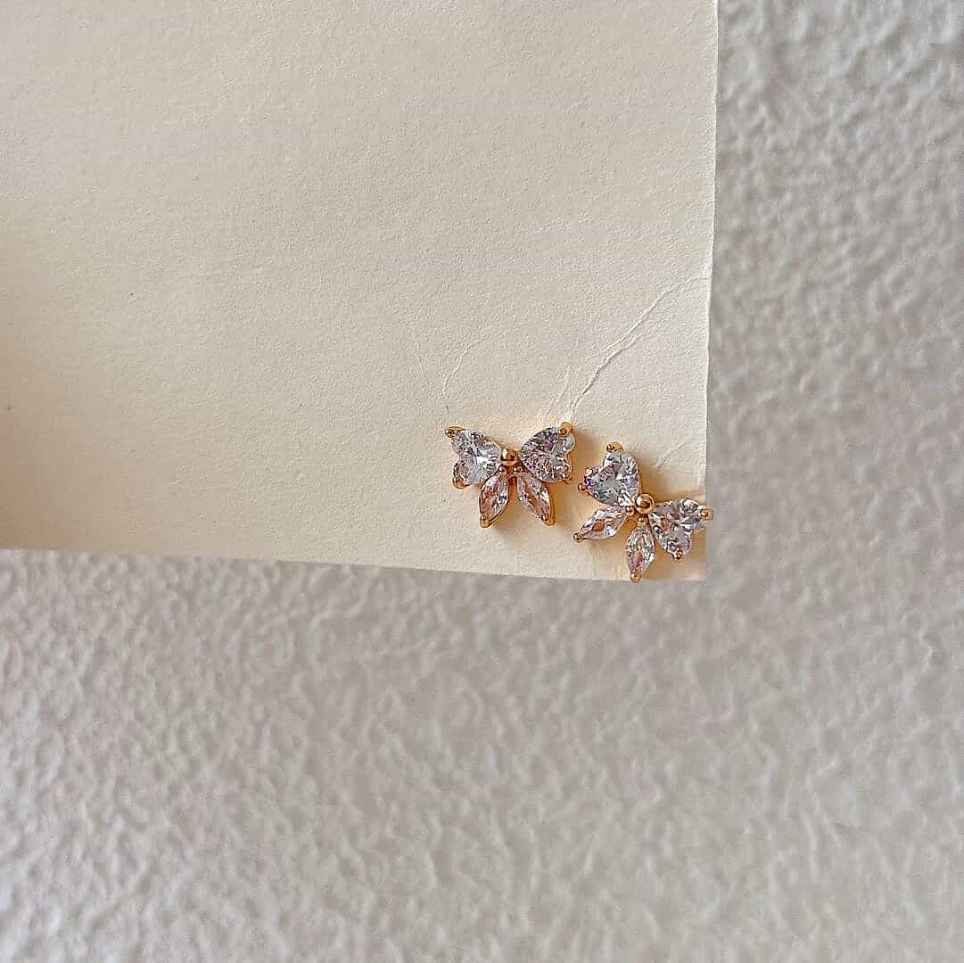 Meadow Bow Studs