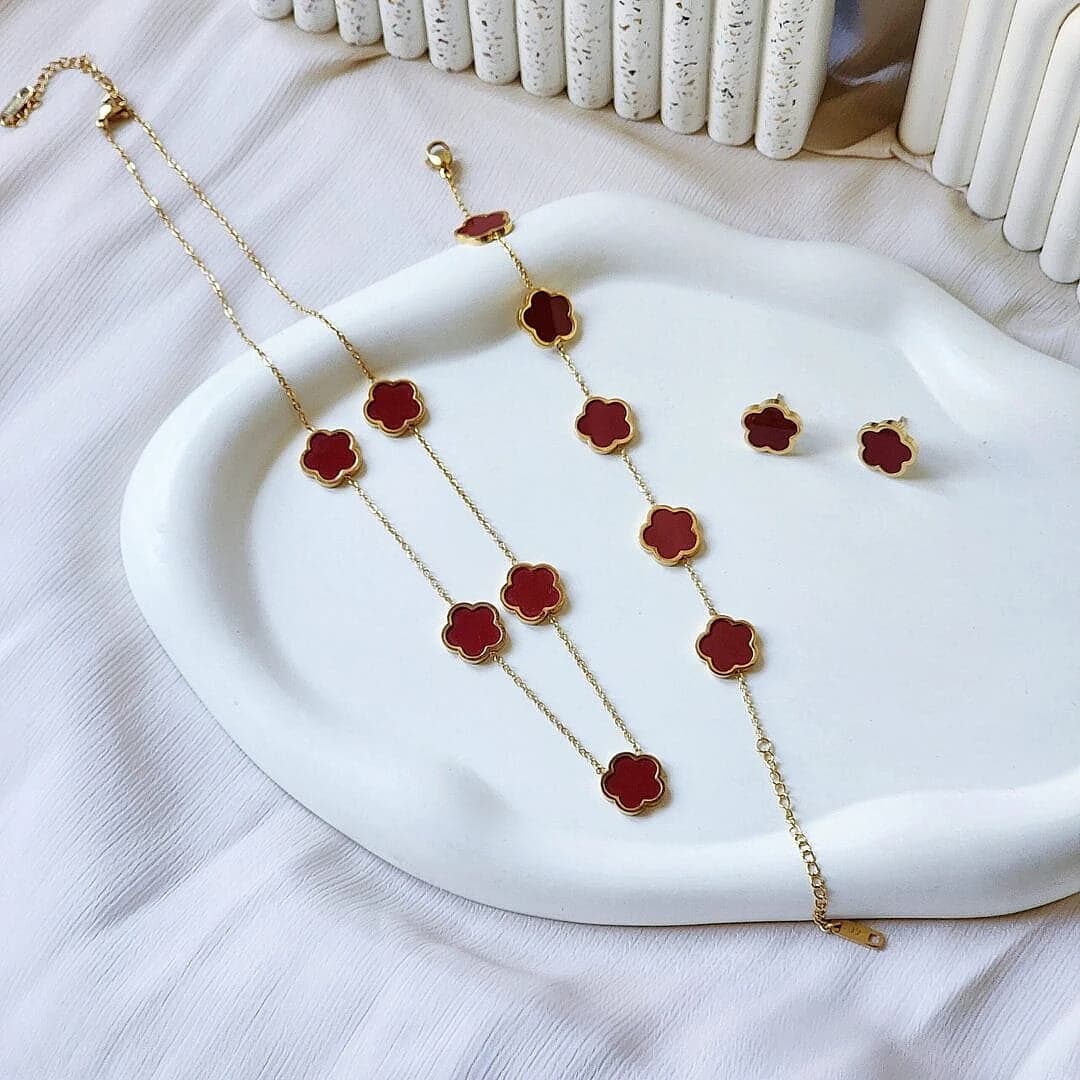 Clover Maroon Set