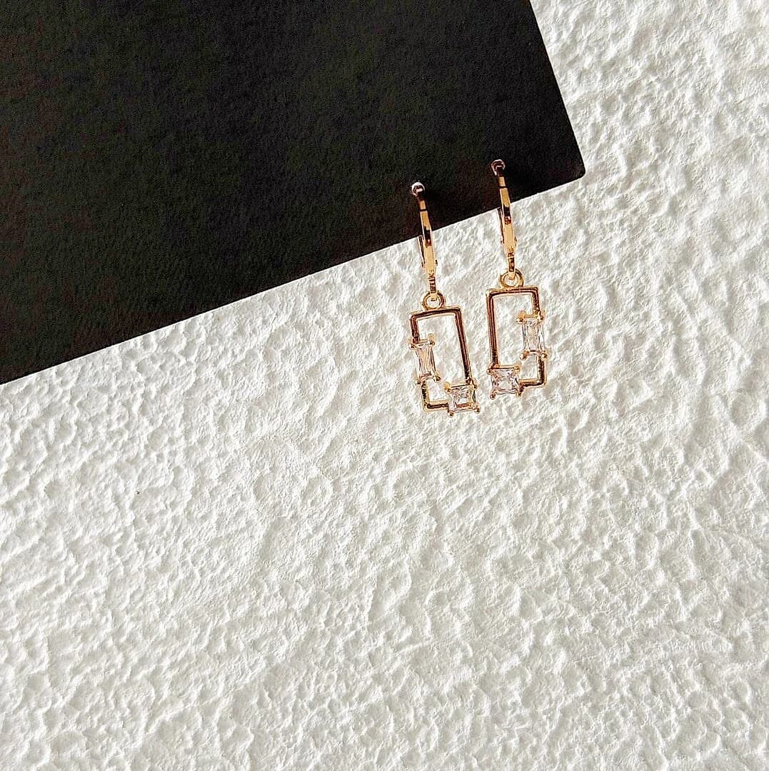 Zoey Drop Earrings