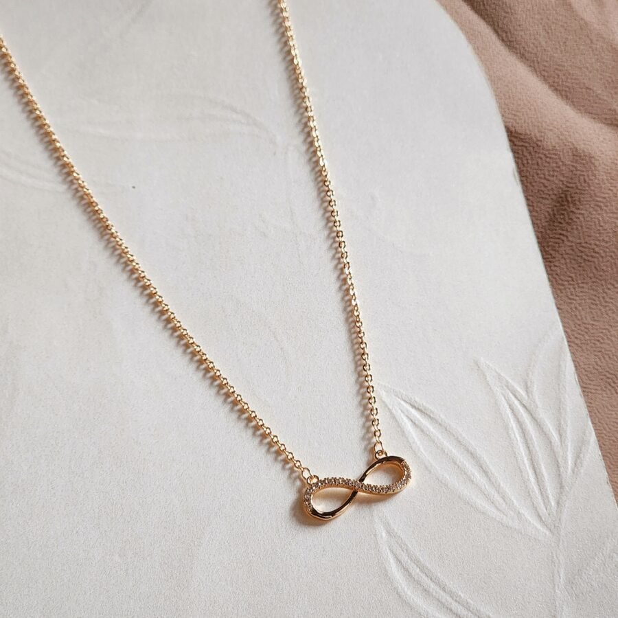 Infinity Necklace - Lavalier
