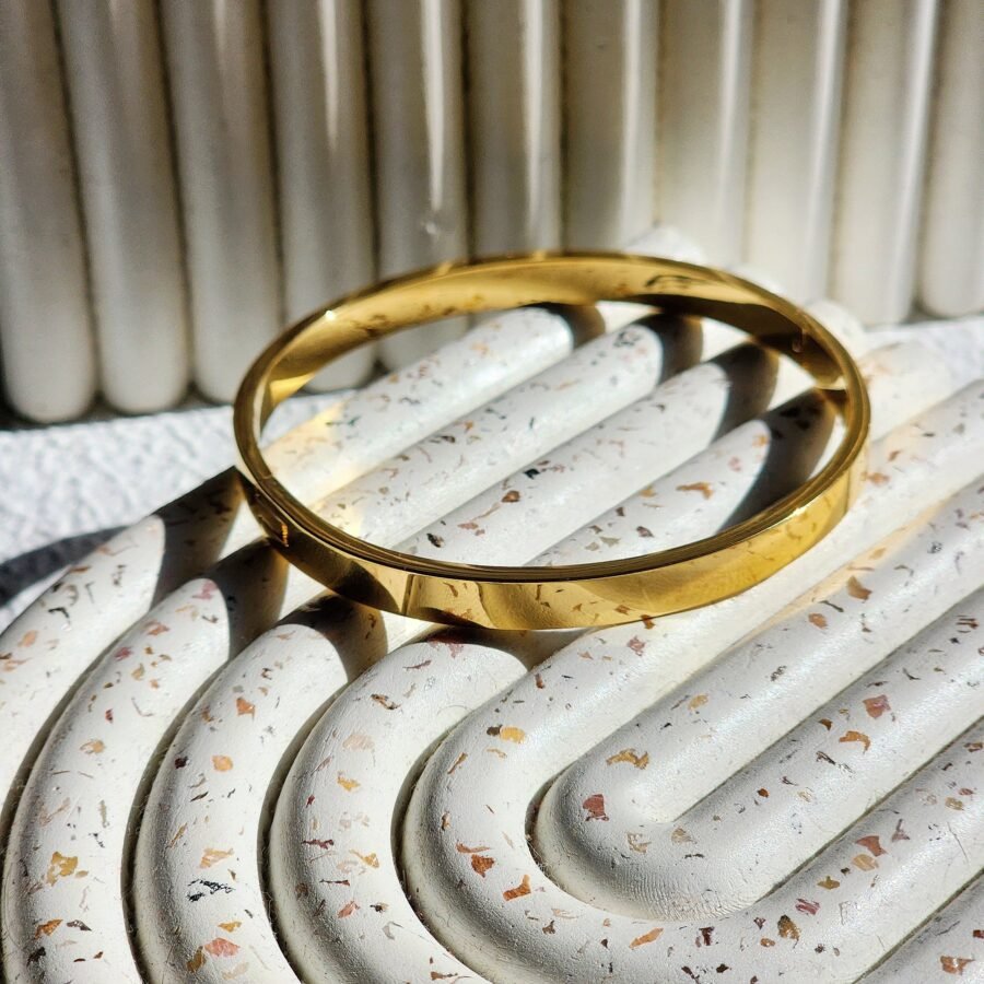 Nora Plain Bangle - Image 4