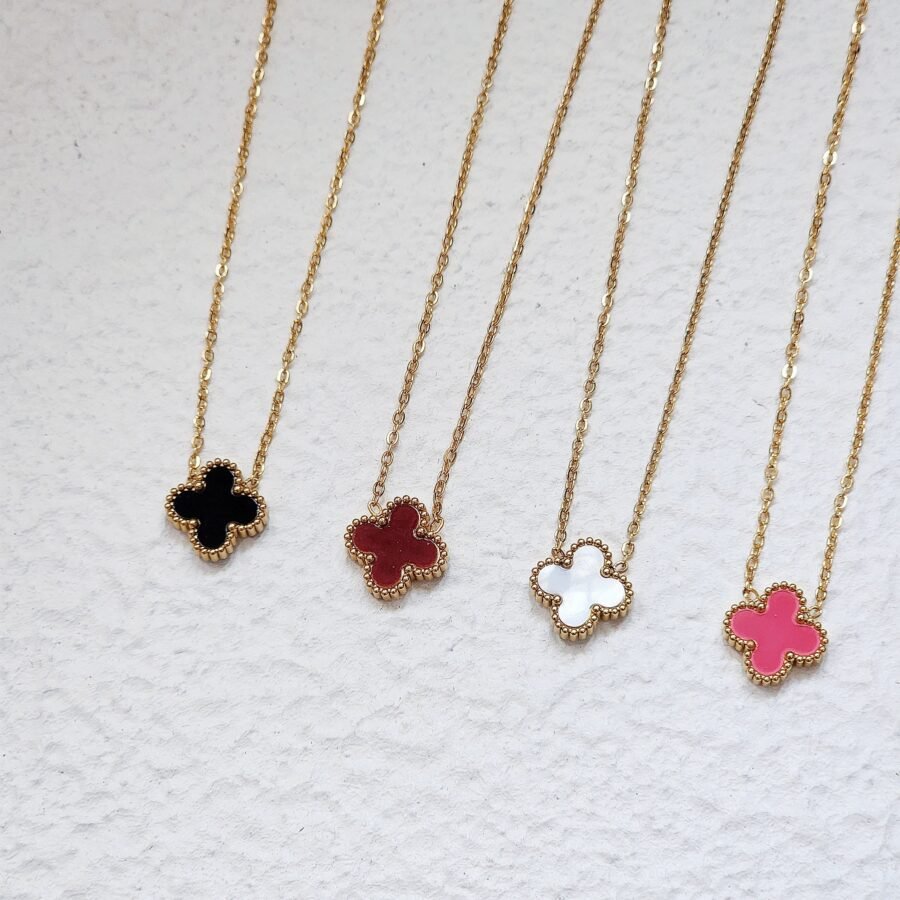 Single Clover Necklace