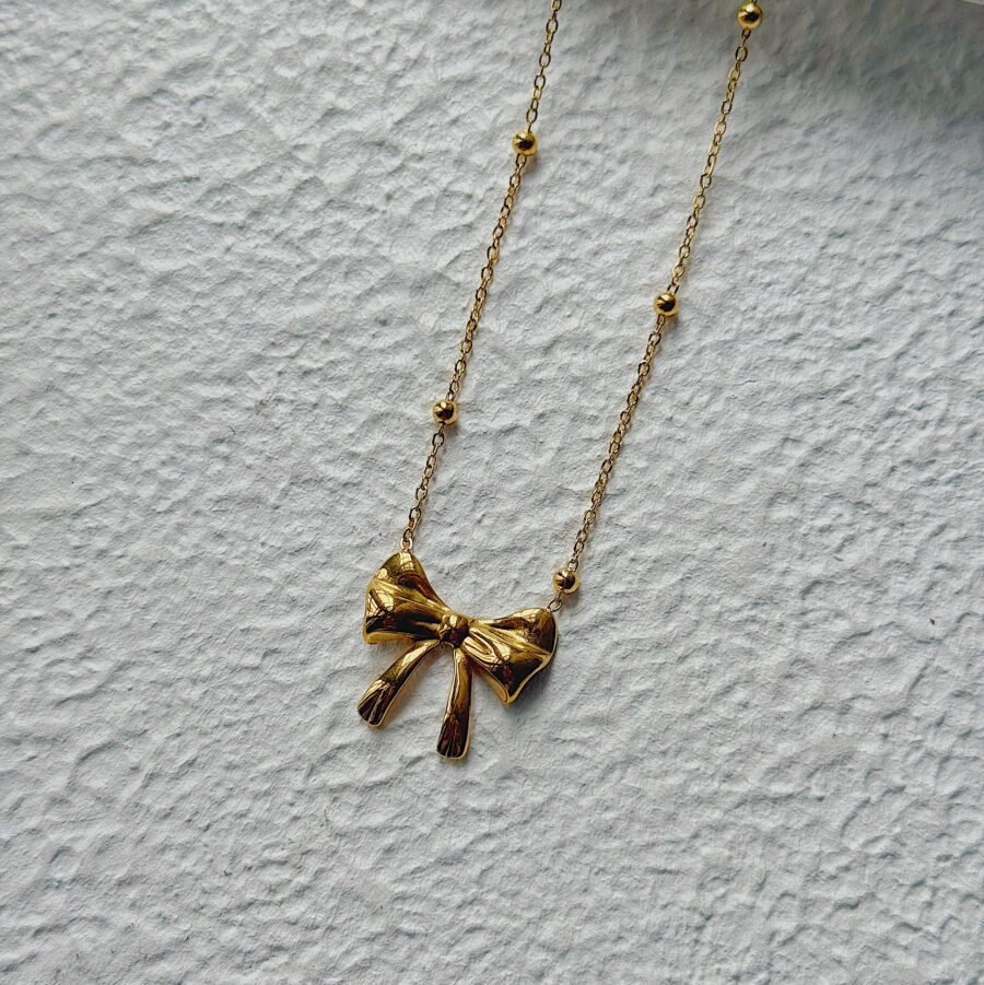 Elina Bow Necklace