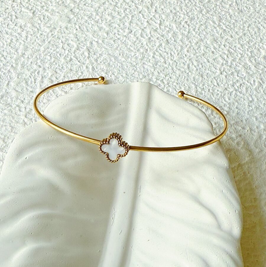 Single Clover Cuff - Image 4