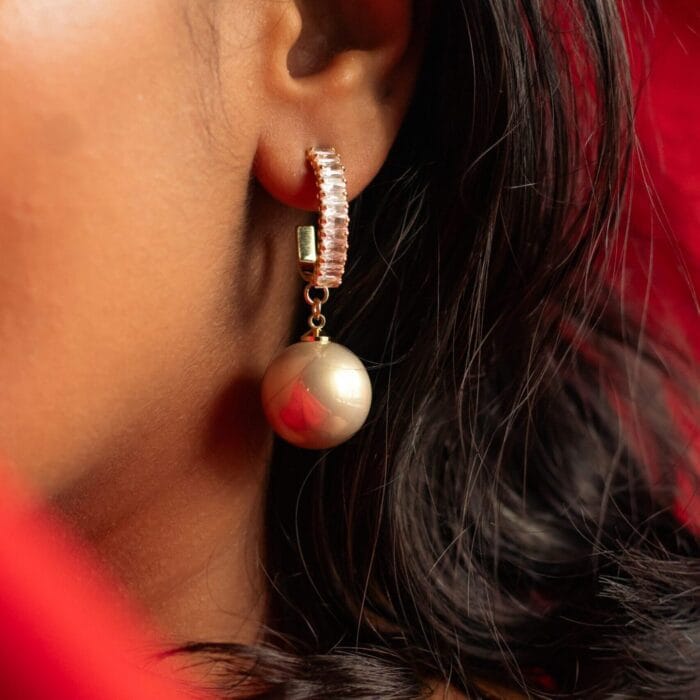 Nova Earrings - Image 1