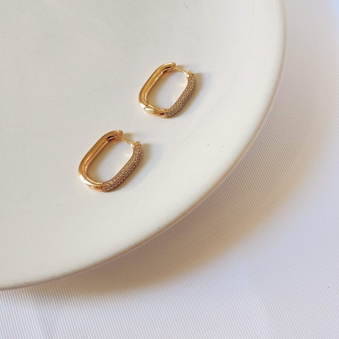 Ava Hoops - Image 2