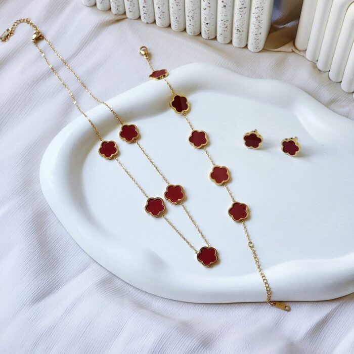 Clover Maroon Set - Image 1