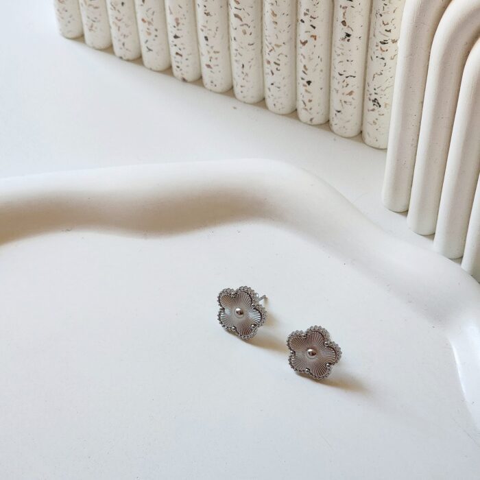 Clover Silver Set - Image 3