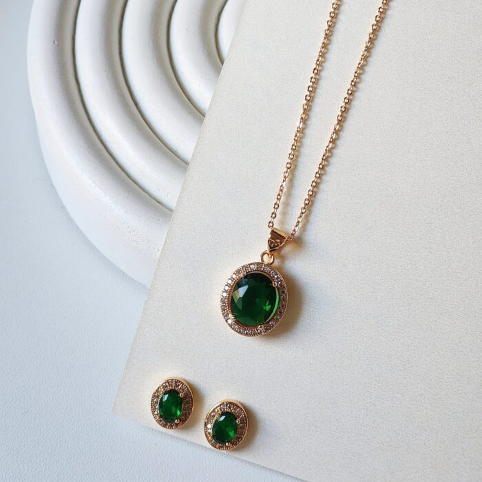 Emerald Oval Stone Set - Image 1