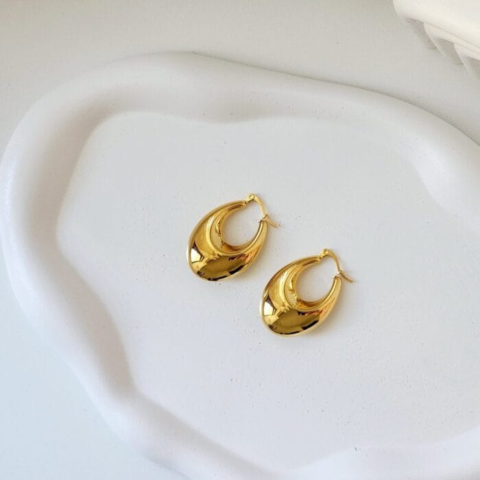 Classic Oval Hoops - Image 1