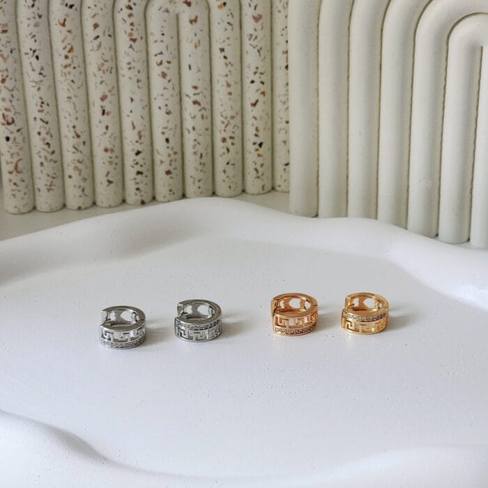 Luna Hoops - Image 1