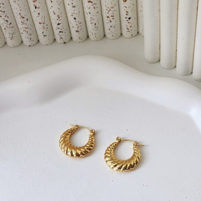 Lola Hoops - Image 2