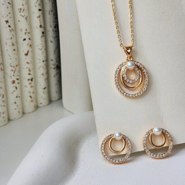 Aria Set - Image 1