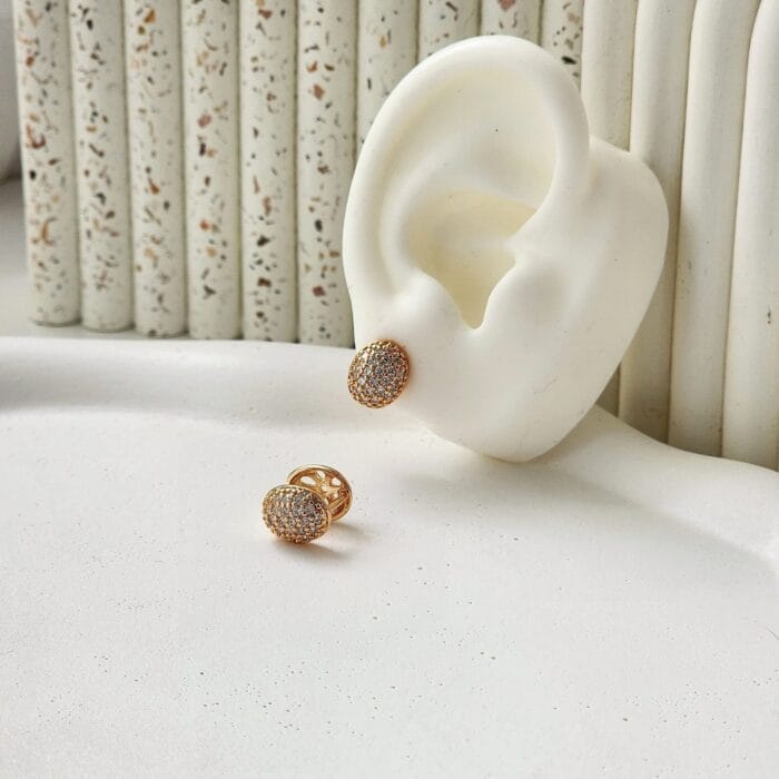 Elora Hoops - Image 1