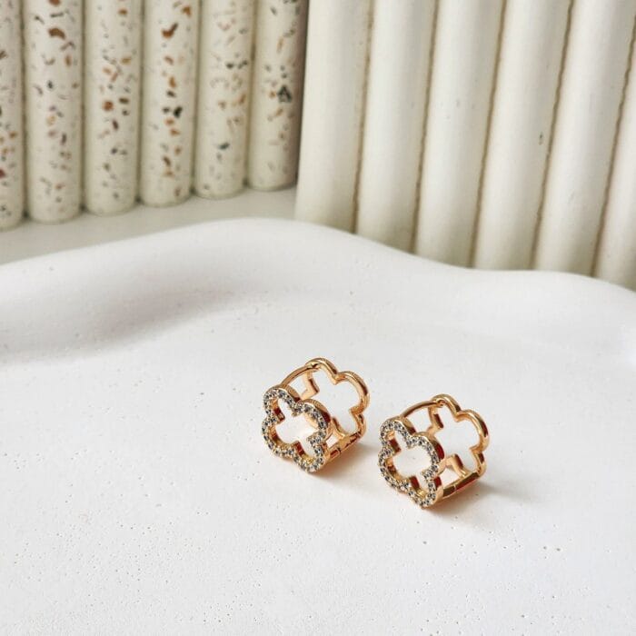Clover Hoops - Image 3