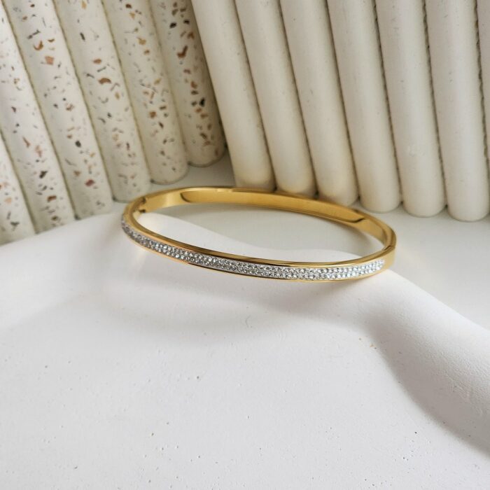 Larisa Bangle - Image 2