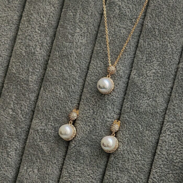 Clara Set - Image 1