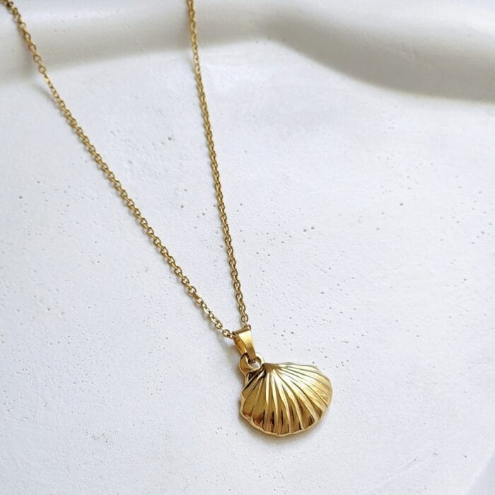 Clam Shell Necklace - Image 1