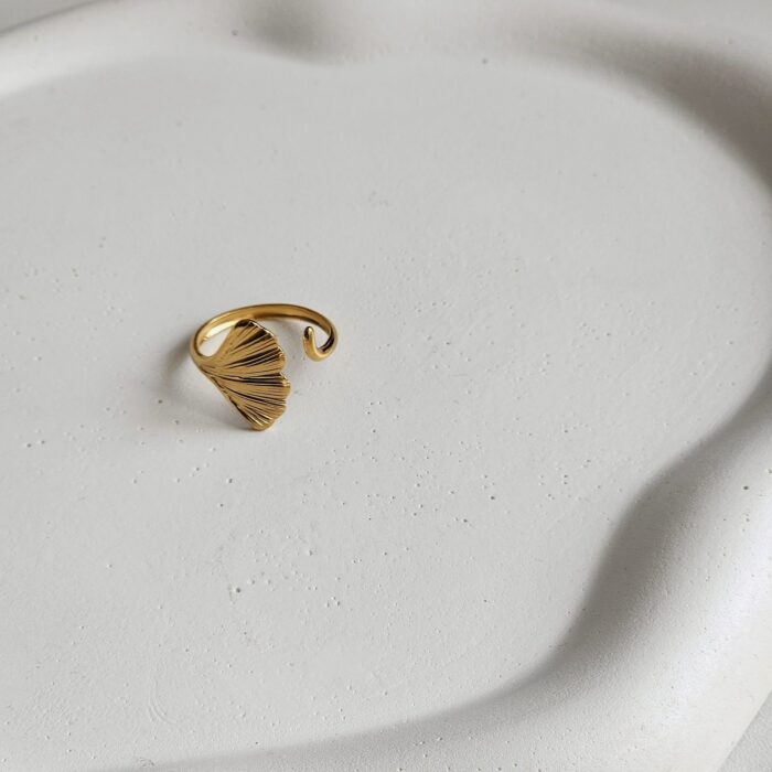 Petal Ring - Image 1