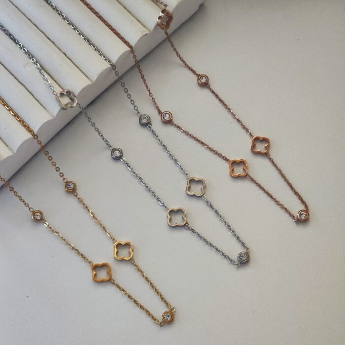 Zella Clover Necklace - Image 2