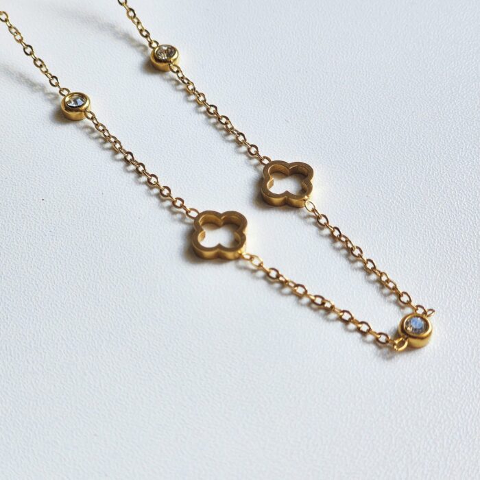Zella Clover Necklace - Image 8