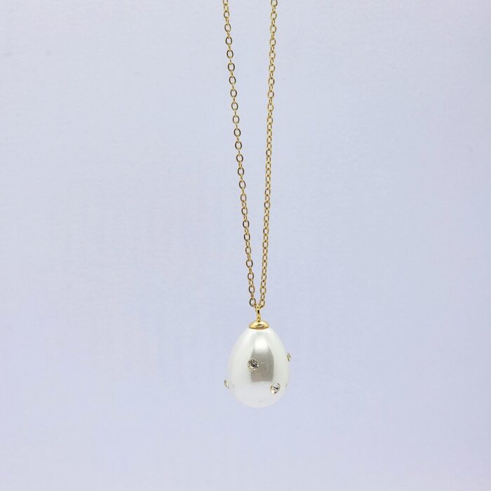 Tear Drop Pearl Necklace & Earrings - Image 1