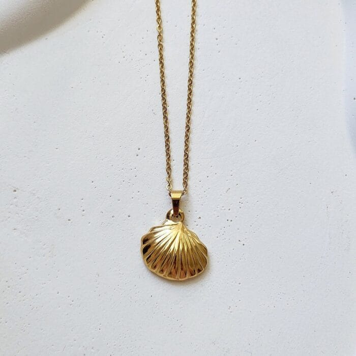 Clam Shell Necklace - Image 3