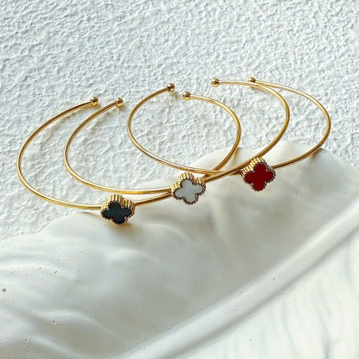 Single Clover Cuff - Image 1