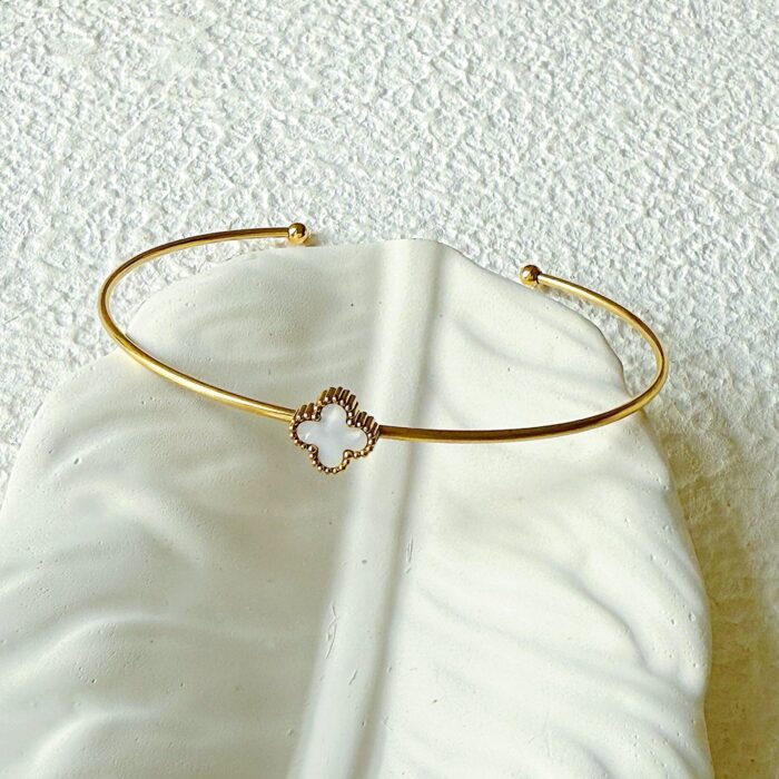 Single Clover Cuff - Image 4