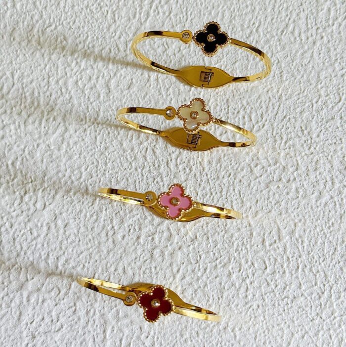Dia Clover Bangle - Image 2