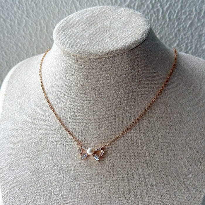Pearl Bow Necklace - Image 1