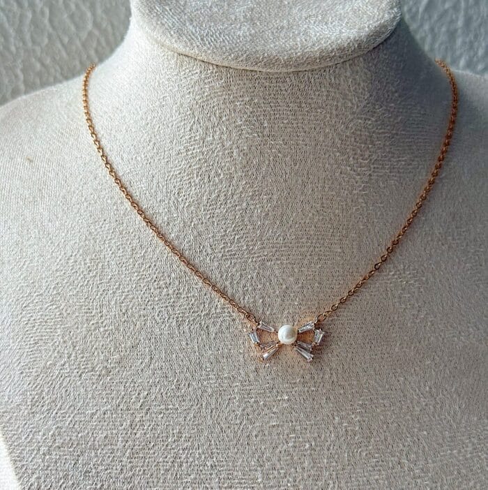 Pearl Bow Necklace - Image 3