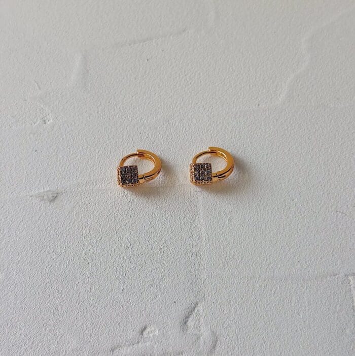 Zora Hoops - Image 5
